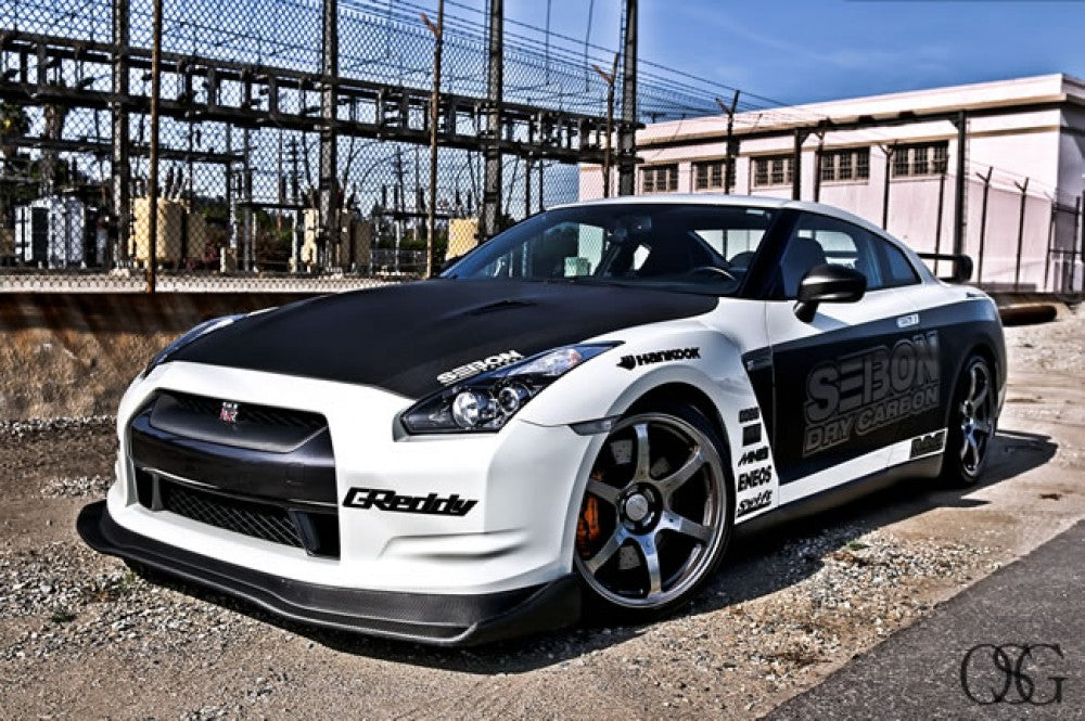 Seibon Dry Carbon Fiber OEM-Style Doors Matte Finish(Pair) 2009-2016 GT-R OFF ROAD USE ONLY