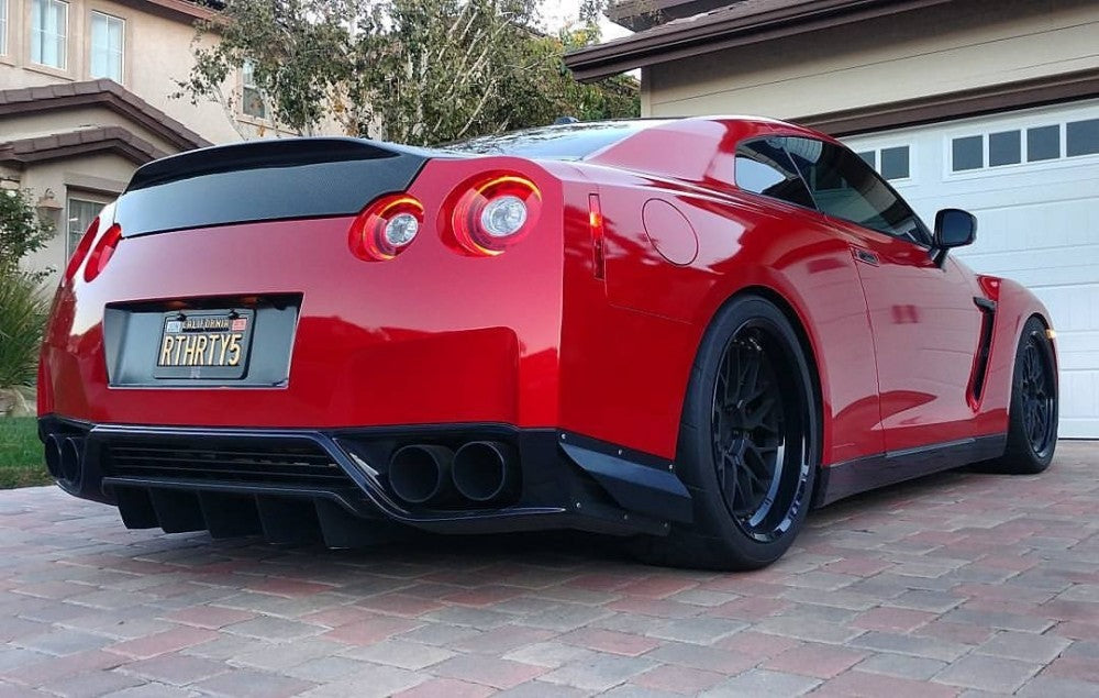 Seibon Carbon Fiber C-Style Trunk Lid 2009-2020 GT-R