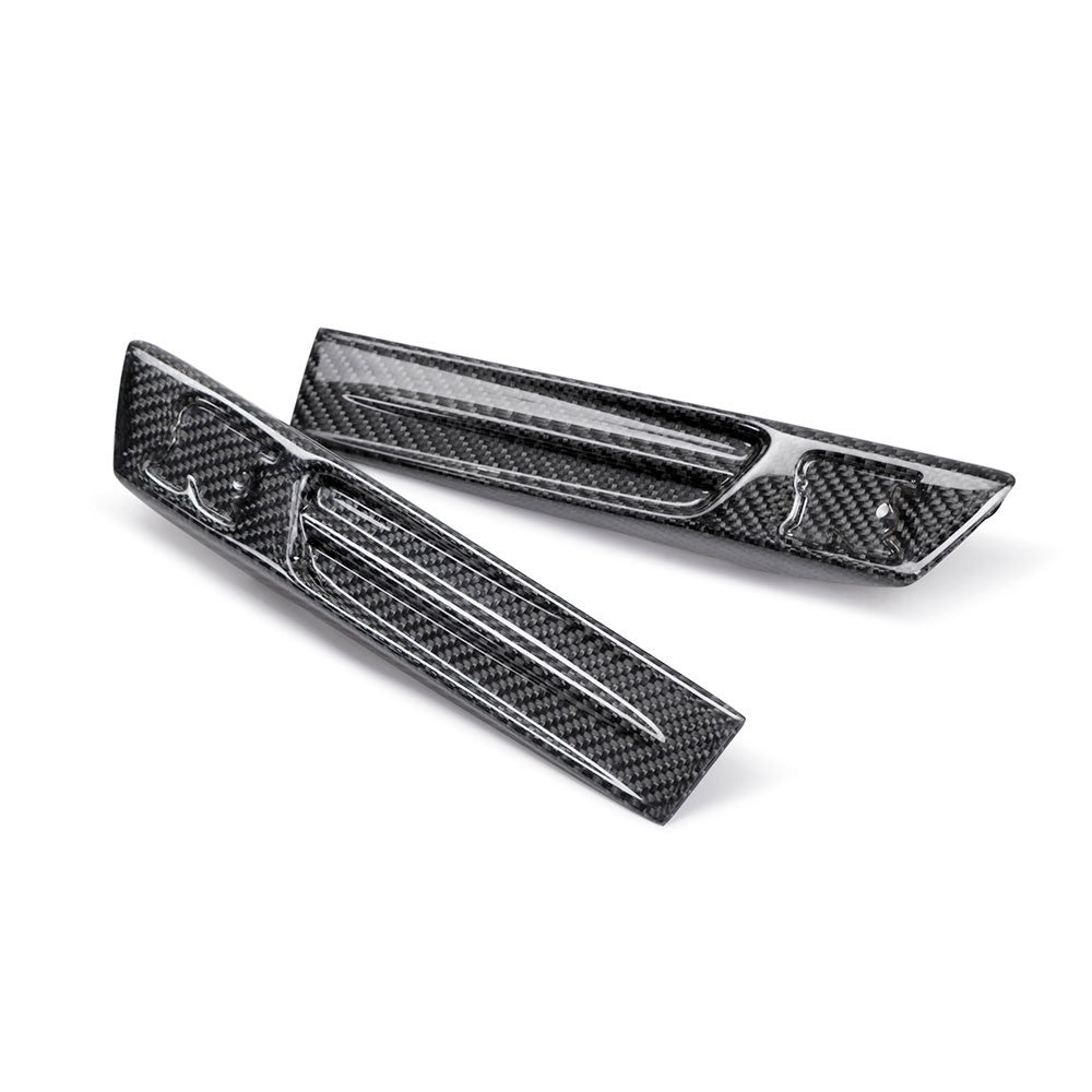 Seibon Carbon Fiber Fender Duct Logo (Pair) 2009-2014 GT-R